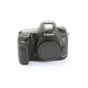 Canon EOS 5D Mark III + 237 K Déclenchements + Bon État (267027) - Photo 1 sur 7