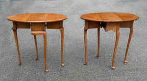 Assembled pr of Eldred Wheeler tiger maple tables country Queen Anne style c1990 - Picture 1 of 12
