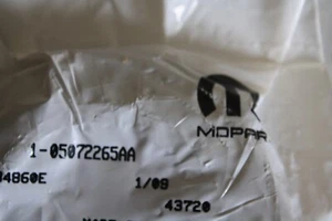 MOPAR 5072265AA DRIVE PINION SEAL 2001-2006 SEE LISTING FOR APPLICATIONS - Foto 1 di 2
