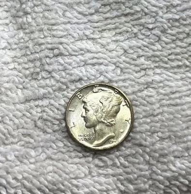 1945 10C Mercury Dime Uncirculated Full Torch COD Instead Of God Full Band Torch - Image 1 of 4