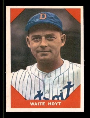 1960 Fleer #69 Waite Hoyt   NM/NM+ X3260272 - Image 1 of 2