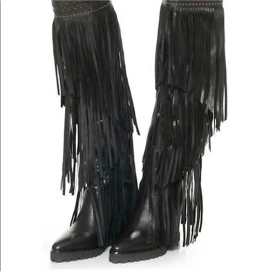 Nuevas botas de cuña Ivy Kirzhner Wild con flecos hasta la rodilla con tachuelas * Negras * 7 * $950 Foto 1 de 4