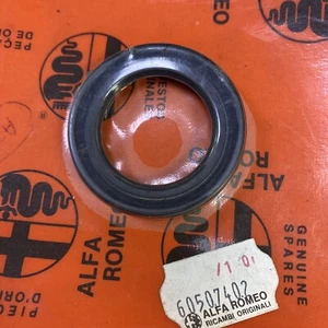 Camshaft Oil Seal Fits Alfa Romeo GTV 156 166 GT Spider 147 - SAME DAY DISPATCH - Picture 1 of 1