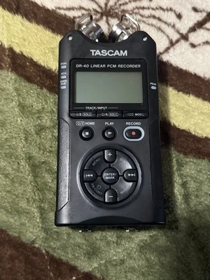Tascam DR-40X 4-track portable handheld field recorder and USB audio interface - Image 1 of 4