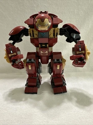 Lego Super Heroes: Avengers Age of Ultron: The Hulk Buster - Image 1 of 4