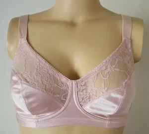 Reggiseno donna R senza fili comodo a scelta schiena liscia coppa morbida - Foto 1 di 12