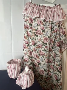 Vintage Rosa Rose Blumen Plissee Stoff bezogen Dose Tissue Abdeckung Duschvorhang - Bild 1 von 7