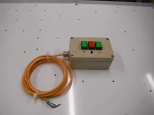 Steuerbox mit 3 Tasttasten (4555) - Bild 1 von 1