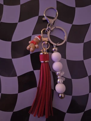 Llavero con cuentas con dije de Navidad - Regalo de vacaciones, relleno de medias Foto 1 de 2