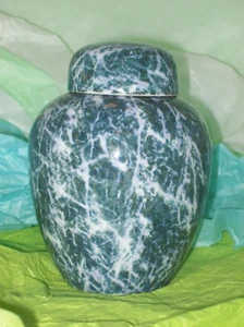 BLUE AND WHITE MARBLED PORCELAIN GINGER JAR - Picture 1 of 4