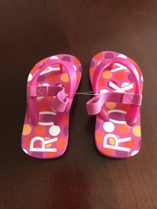 roxy baby sandals