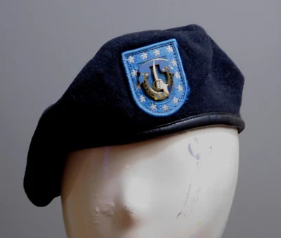 ORIGINAL MILITARY,  AS WORN 7th CAVARLY REGIMENT SERVICE BERET - 7 1/4 - image 1 of 3
