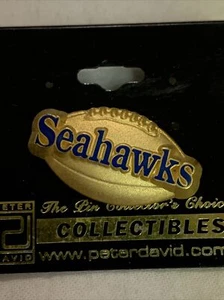 Seattle Seahawks NFL Oro Fútbol PETER DAVID PIN Nuevo - Imagen 1 de 1