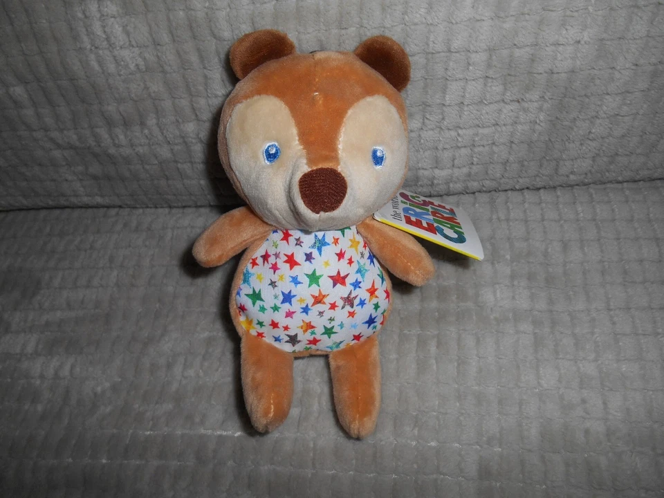 ERIC CARLE ORUGA HAMBRIENTA OSO MARRÓN SONAJERO PELUCHE JUGUETE NUEVO CON ETIQUETAS BEBÉ REGALO NACIMIENTO+ Foto 1 de 4