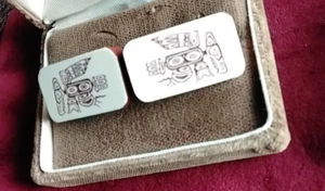 Vintge wooden Indigenous Cufflinks Eagle design - Picture 1 of 1