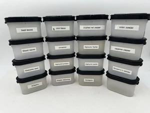 Tupperware Modular Mates Gewürzbehälter 16er Set Streuer schwarz beschriftet Stapel - Bild 1 von 8