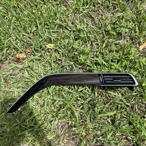 2018-20 TOYOTA CAMRY A/C AC AIR CONDITIONER DASH RIGHT SIDE AIR VENT W/ TRIM OEM - Picture 1 of 17