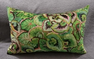 Designers Guild Leaf Glaze Emerald Fabric 35x55 cm - Picture 1 of 3