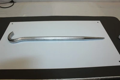 Vintage Martin USA Pry Bar Pinch Bar #194C, 18" Long x 11/16 Diameter - Image 1 of 4