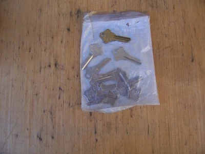 Set of 11 Schlage SC1 Keys - Silver Finish uncut keys entry way front door lock - Image 1 of 2