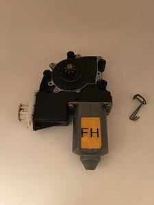Opel/Vauxhall  Astra 91-92 RH Side Window Motor original - Picture 1 of 3