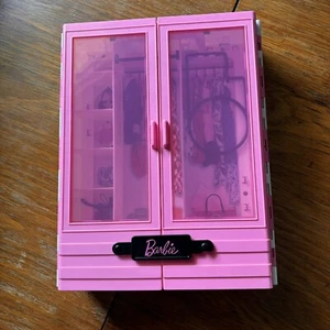 Barbie Fashionistas Ultimate Dream Closet Wardrobe Carrying Storage Case 2018 - Picture 1 of 14