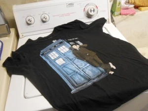 Dr. Who Design T- Shirt New w/out Tags Adult Size M - Picture 1 of 2