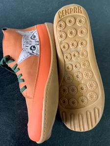 unisex trainers - Picture 1 of 7