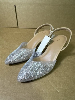 女士伊莎贝尔装饰露背小猫泵R1087 — 第 1/4 张图片