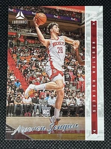 2021-22 Panini Chronicles Luminance Alperun Sengun Rookie RC #243 - Bild 1 von 2