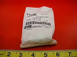 York 025 12095 000 interruttore luce pilota lente rossa 025-12095-000 Y005065 nuovo con scatola - Foto 1 di 3