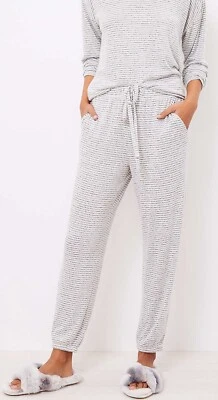 Ann Taylor LOFT 舒适睡衣慢跑裤,尺寸小号、中号、大号,颜色多样 — 第 1/4 张图片