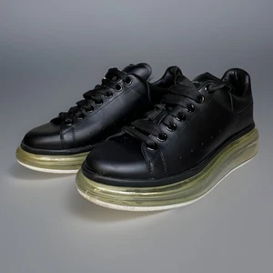 Alexander McQueen Black Sneakers EU 39.5 / US 6.5 – No Insoles – Pre-Owned - Picture 1 of 12