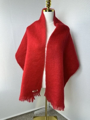 Bufanda Chal Escocesa Tejida Roja Lana Mohai Escocia De Colección 18W X 70L Nueva Foto 1 de 4