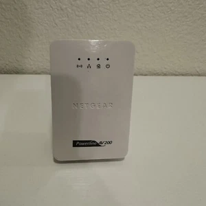 Netgear Powerline AV 200 Wireless N-Extender XAVN2001 - Picture 1 of 3