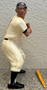 VINTAGE 1950's HARTLAND MICKEY MANTLE NEW YORK YANKEES HOF!! Broken Hat and Bat - Picture 1 of 6