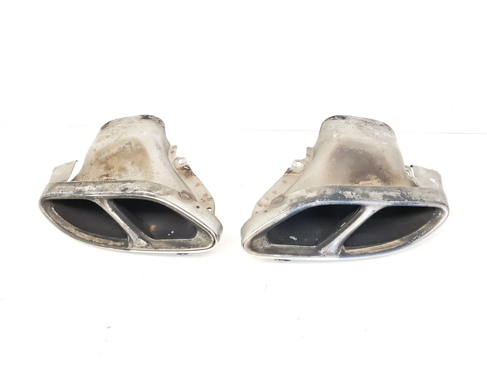 2015-2021 MERCEDES BENZ C450 C43 AMG CONJUNTO DE 2 PONTAS DE SILENCIADOR DE ESCAPE TRASEIRO FABRICANTE DE EQUIPAMENTO ORIGINAL  - Imagem 1 de 4