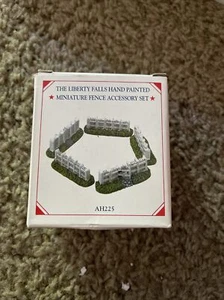 Collezione Vintage Americana Peltro AH225 | Sezioni Recinzione Liberty Falls, 2000 - Foto 1 di 10