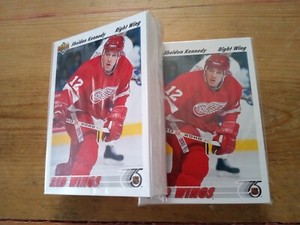 100 cards #408 Sheldon Kennedy - Detroit Red Wings - 1991-92 Upper Deck Hockey