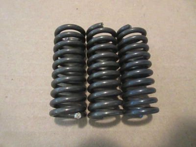 Clutch Disc Adjusting Spring- set of 3 for John Deere A G H R 60 620 630 70 - Image 1 of 2