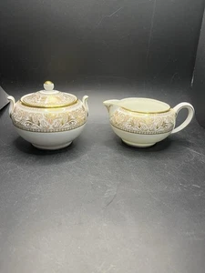 Wedgwood Gold Florentine W4219 Creamer & Lidded Sugar Bowl - Picture 1 of 5