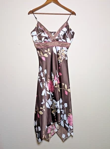 Braun Rosa Blumen Babydoll Schlupf Kleid Gr. 13 Taschentuch Cottagecore Fairycore - Bild 1 von 9