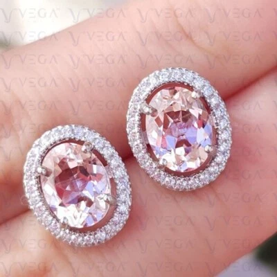 Pendiente de morganita natural y diamantes enchapado en oro blanco de 18 k con forma ovalada de 5,00 quilates Foto 1 de 4