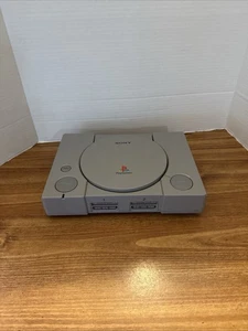 Console gioco Sony PlayStation 1 solo grigio modello SCPH-5501 PS1 testata e funzionante. - Foto 1 di 9