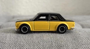 Hot Wheels 2019 Display Case Exclusive DATSUN BLUEBIRD 510 Yellow & Black Loose - Picture 1 of 5