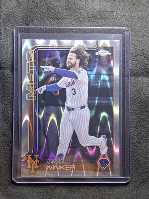 2025 Topps Chrome - Jesse Winker #180 RayWave Refractor - Image 1 of 2