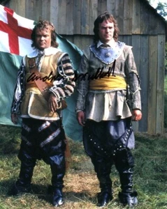 Television Autograph: ANDREW McCULLOCH (By the Sword Divided) Signed Photo - Imagen 1 de 1