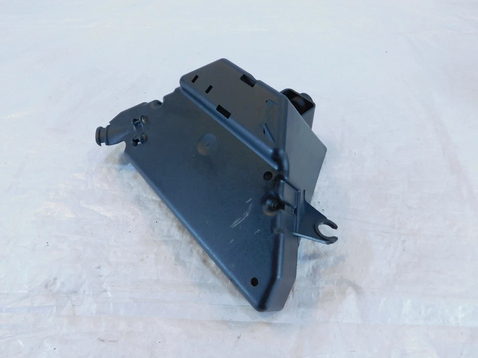 BMW F650CS F650GS Dakar G650GS Sertao Bottom Part Fuse E Box Tray - 61112346547 - Изображение 1 из 4