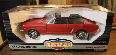 ERTL 1964 1/2 Ford Mustang Convertible 1:12 Diecast Car American Muscle - Image 1 of 4