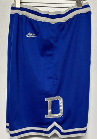 VINTAGE DUKE BLUE DEVILS SHORTS NIKE BLUE EMMBROIDERED BASKETBALL MEN XL Cover